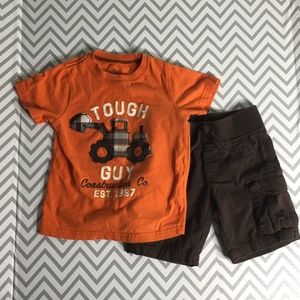 Boy's 2T 2pc outfit, Carter's Crazy 8. Tee & Short